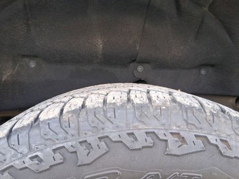 Used 2025 Chevrolet Silverado 1500 LT Trail Boss w/ LT Trail Boss Premium Package AWD/4WD image 22