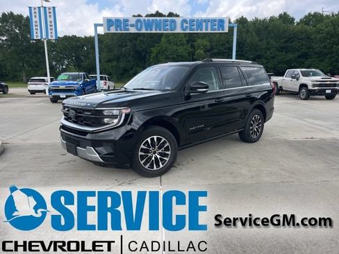 Used 2025 Ford Expedition Platinum AWD/4WD image 1
