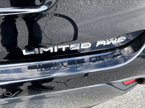Used 2022 Toyota Highlander Limited AWD/4WD image 10
