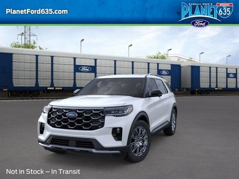 New 2026 Ford Explorer Platinum RWD image 3