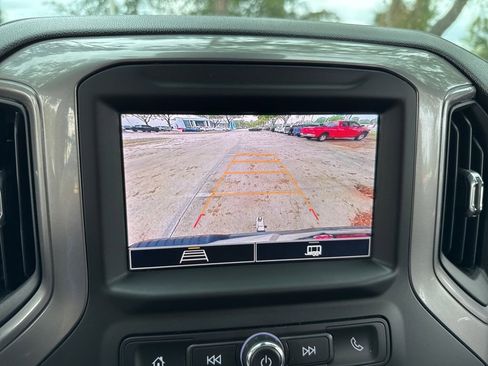 Used 2024 Chevrolet Silverado 2500 Custom w/ Custom Value Package image 51