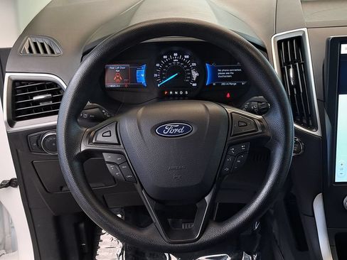 Certified 2024 Ford Edge SE w/ Black Appearance Package AWD/4WD image 22
