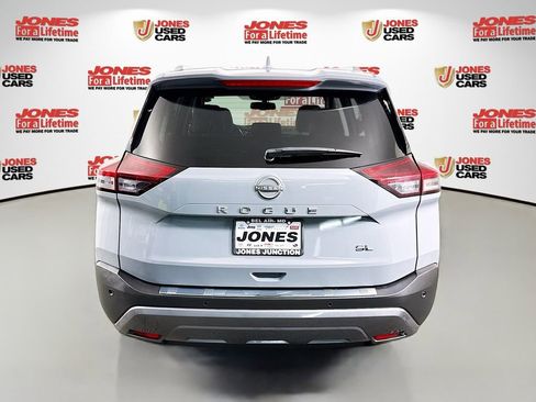 Certified 2023 Nissan Rogue SL FWD image 15