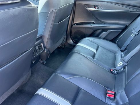 Used 2025 Toyota Camry SE FWD image 15