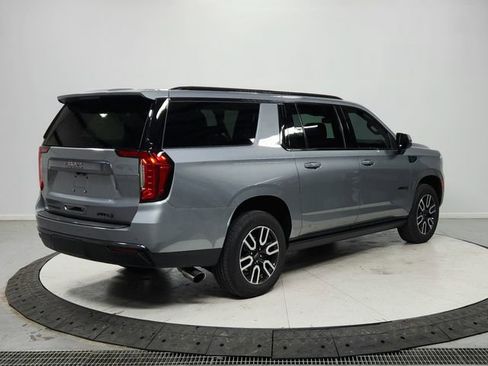 Used 2023 GMC Yukon XL AT4 image 7