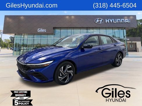 Certified 2025 Hyundai Elantra Sport FWD image 1