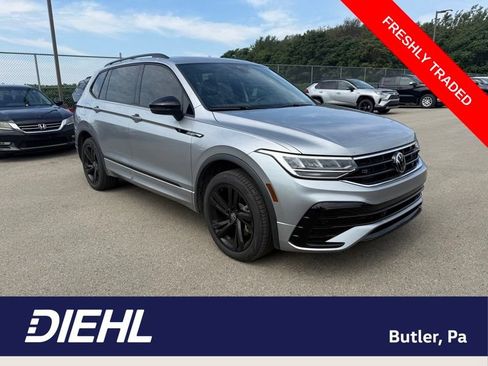 Used 2024 Volkswagen Tiguan SE R-Line AWD/4WD image 1