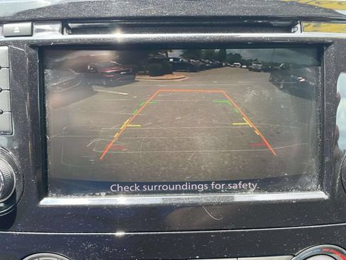 Used 2020 Nissan Rogue S FWD image 3