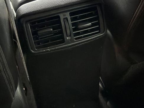 Used 2018 Nissan Rogue Sport SL image 17