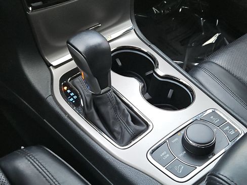 Used 2019 Jeep Grand Cherokee High Altitude AWD/4WD image 19