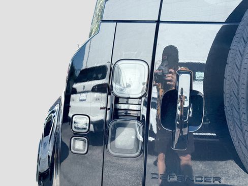 New 2026 Land Rover Defender 110 X AWD/4WD image 10