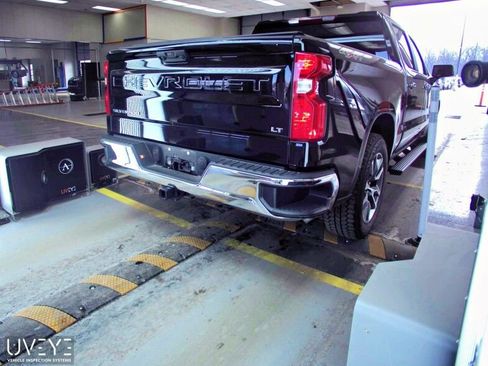 Used 2024 Chevrolet Silverado 1500 LT image 4