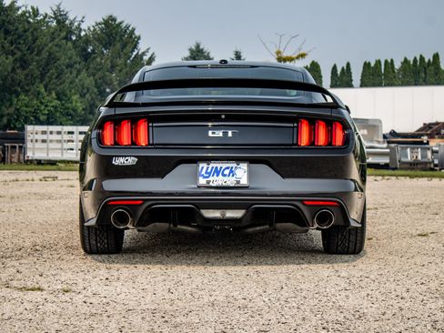 Used 2015 Ford Mustang GT Premium RWD image 3
