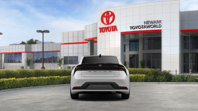 New 2027 Toyota Prius Limited w/ Limited Premium Package AWD/4WD image 18