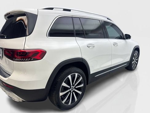 Used 2021 Mercedes-Benz GLB 250 w/ Premium Package image 13