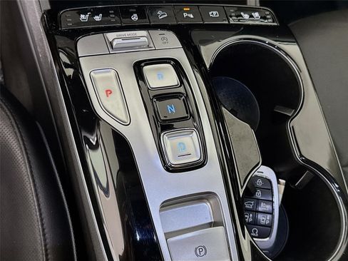 Certified 2022 Hyundai Tucson Limited FWD image 19