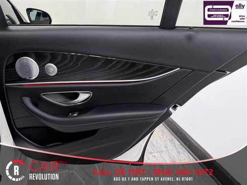 Used 2018 Mercedes-Benz E 300 4MATIC w/ Premium 1 Package image 34