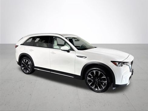 Used 2024 MAZDA CX-90 Plug-In Hybrid w/ Premium Plus AWD/4WD image 4