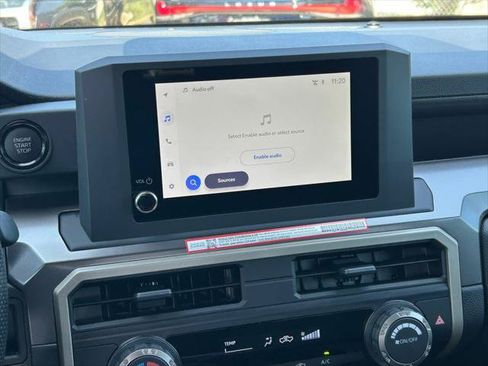 Certified 2025 Toyota Tacoma SR5 AWD/4WD image 19