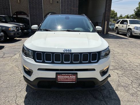 Used 2018 Jeep Compass Latitude w/ Safe & Security Group AWD/4WD image 12