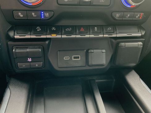 Used 2019 GMC Sierra 1500 SLT w/ SLT Convenience Package AWD/4WD image 50