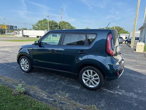 Used 2019 Kia Soul + FWD image 4