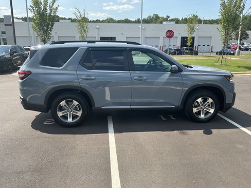 Used 2026 Honda Pilot EX-L image 11
