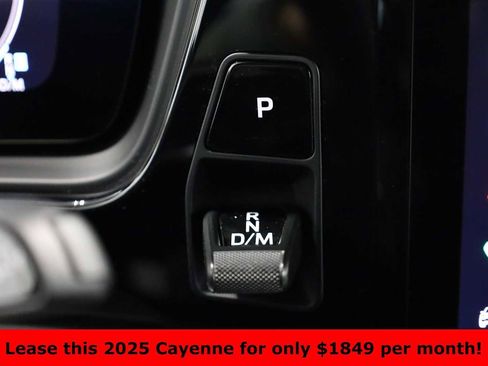 Certified 2025 Porsche Cayenne E-Hybrid image 29