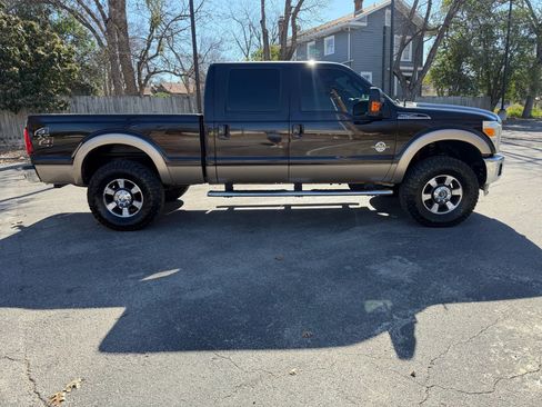 Used 2014 Ford F250 Lariat w/ Lariat Ultimate Package image 4