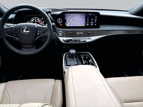Used 2022 Lexus LS 500 AWD w/ Accessory Package (Z2) image 16