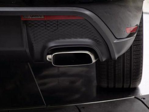 Certified 2025 Porsche Macan image 37