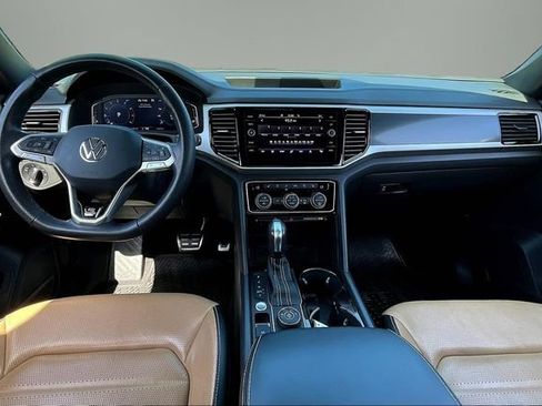 Used 2023 Volkswagen Atlas Cross Sport SEL Premium R-Line AWD/4WD image 9