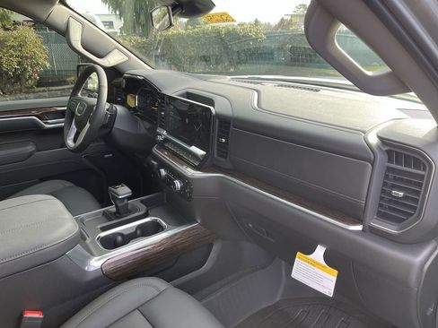 New 2026 GMC Sierra 1500 Elevation w/ Elevation Premium Package AWD/4WD image 30