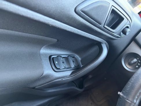 Used 2017 Ford Fiesta SE FWD image 17