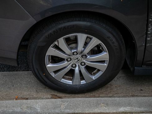 Used 2016 Honda Odyssey EX image 13