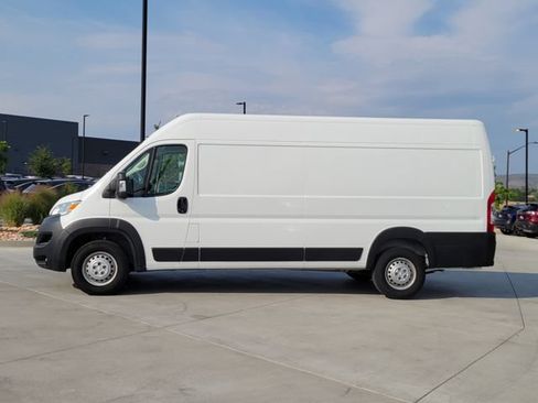 Used 2025 RAM ProMaster 3500 w/ Convenience Group FWD image 2