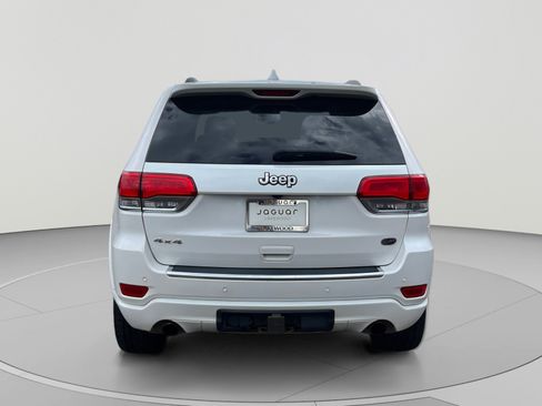 Used 2017 Jeep Grand Cherokee Overland AWD/4WD image 4
