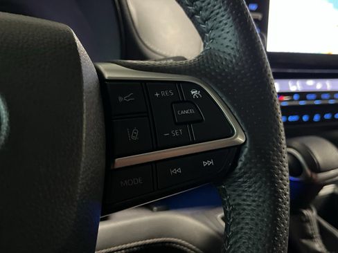 Used 2023 Toyota Sienna XSE AWD/4WD image 31