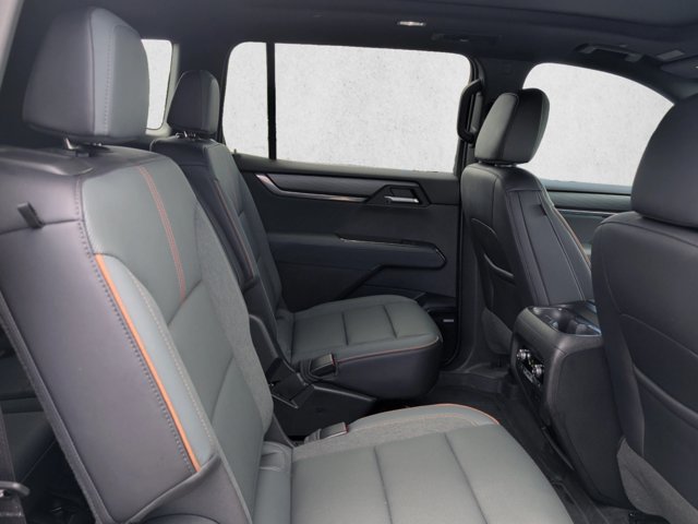 Certified 2025 GMC Acadia AT4 w/ Luxury Package AWD/4WD image 21