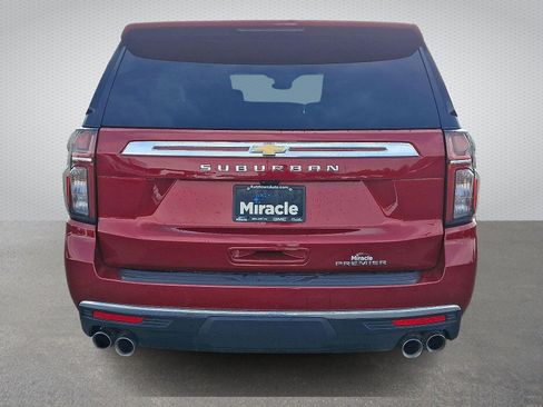 Used 2024 Chevrolet Suburban Premier w/ Premium Package image 5