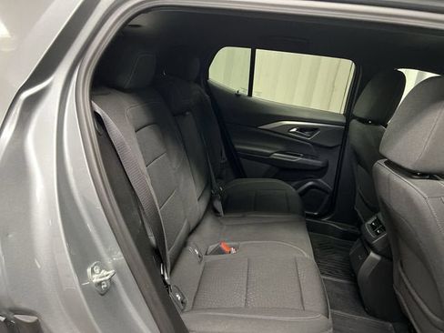 Certified 2025 Chevrolet Equinox EV LT FWD image 25