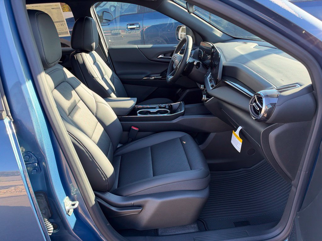New 2027 Chevrolet Equinox LT w/ Convenience Package II AWD/4WD image 43