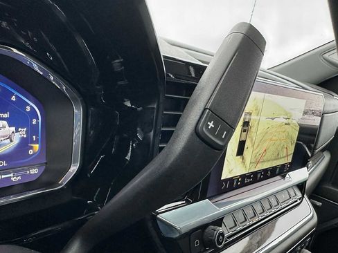 Certified 2024 Chevrolet Silverado 2500 LTZ w/ LTZ Convenience Package image 37