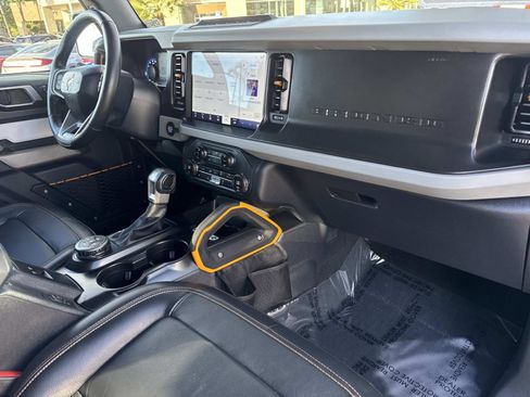 Used 2023 Ford Bronco Badlands image 29