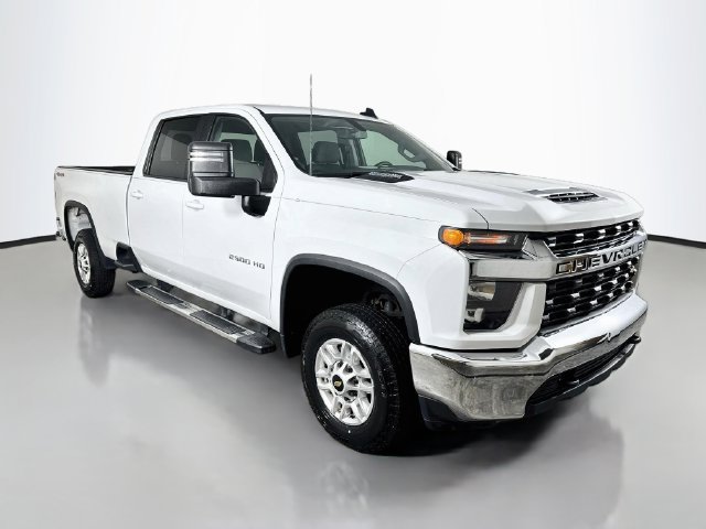 Used 2023 Chevrolet Silverado 2500 LT AWD/4WD image 3
