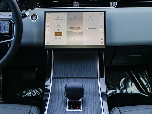 New 2026 Land Rover Range Rover Evoque S image 13