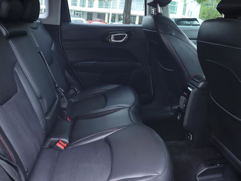 Used 2022 Jeep Compass Trailhawk image 24