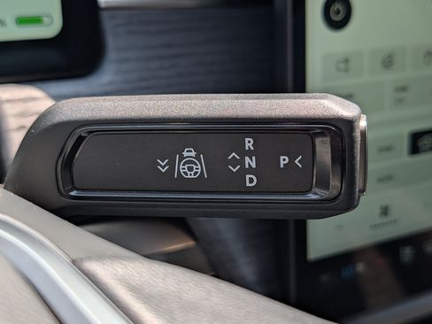Used 2024 Rivian R1S Adventure AWD/4WD image 24
