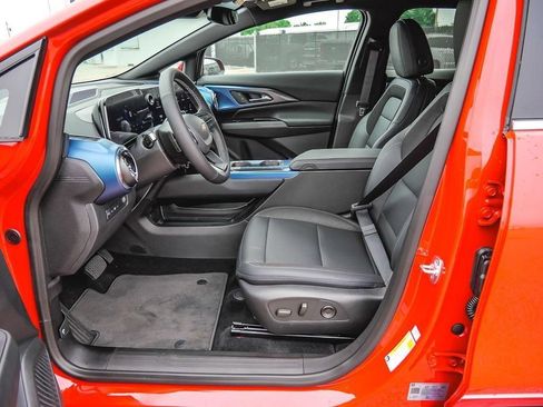 Used 2024 Chevrolet Equinox EV LT AWD/4WD image 34