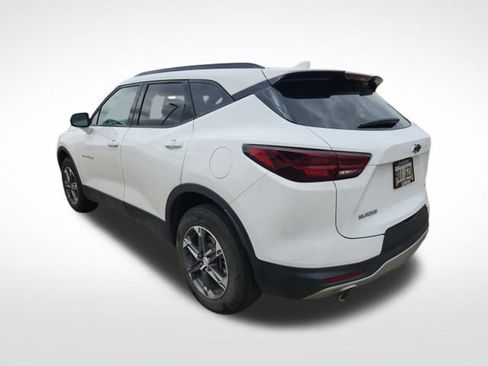 Used 2024 Chevrolet Blazer LT w/ Convenience Package FWD image 8